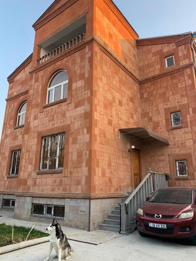 Hotel Red Castle à Erévan Extérieur photo