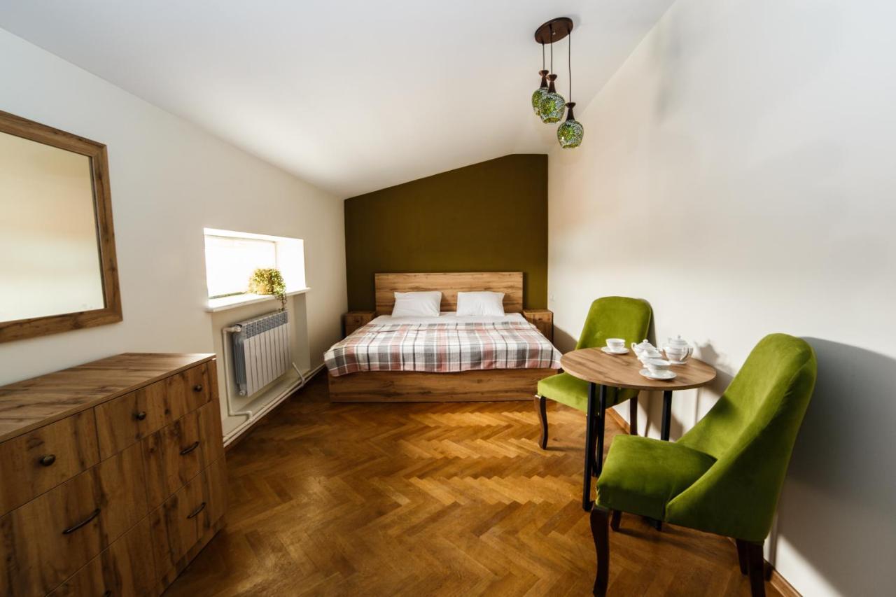 Hotel Red Castle à Erévan Extérieur photo
