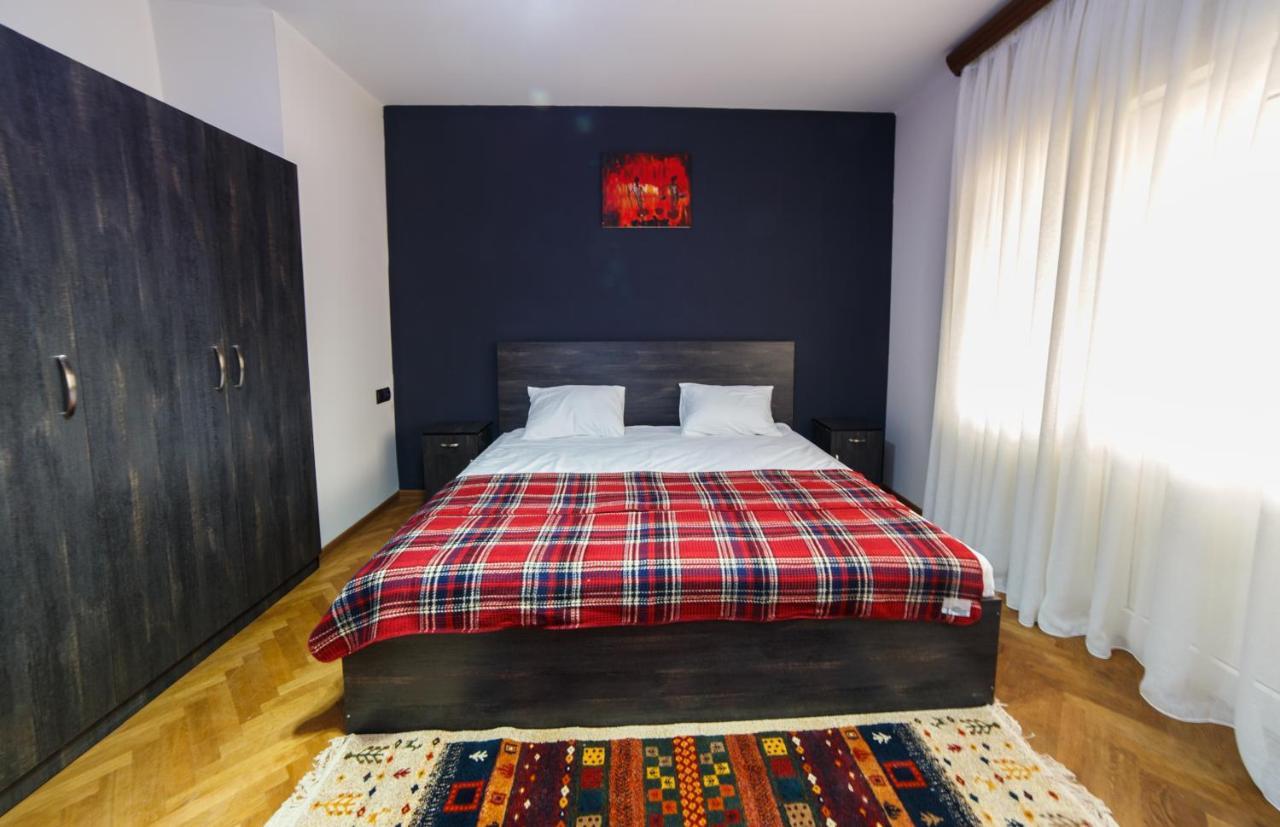 Hotel Red Castle à Erévan Extérieur photo
